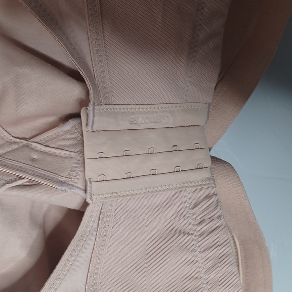 (NWOT) Plus Size Glamorise Full-Figure MagicLift Wire-free Support Bra - Picture 4 of 5